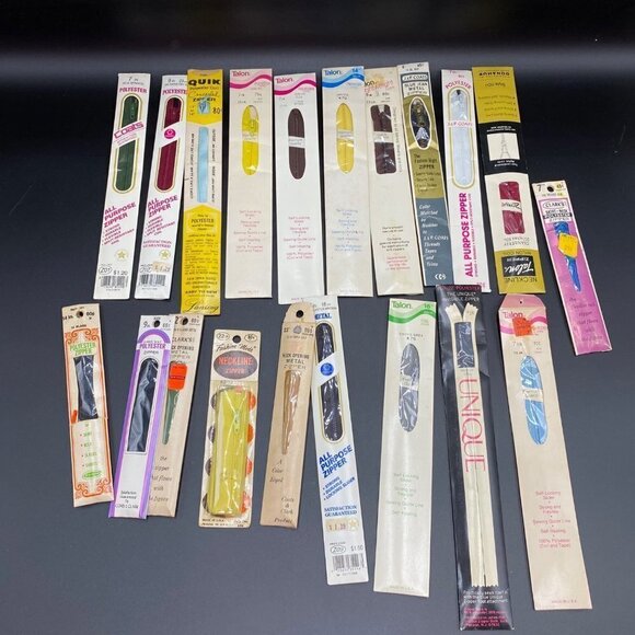 Vintage 107 Piece Zipper Lot New Dead Stock - Picture 1 of 6